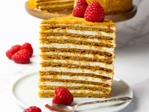 Honey cake - Sugar Pursuit