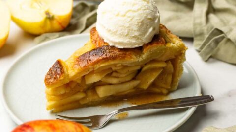 Homemade apple pie